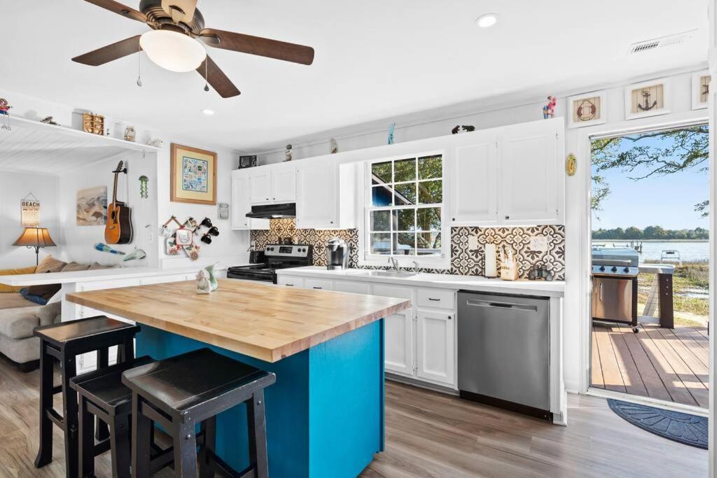 Dolphin Cove - Whole Waterfront House With Dock Ocean Isle Beach Exterior foto