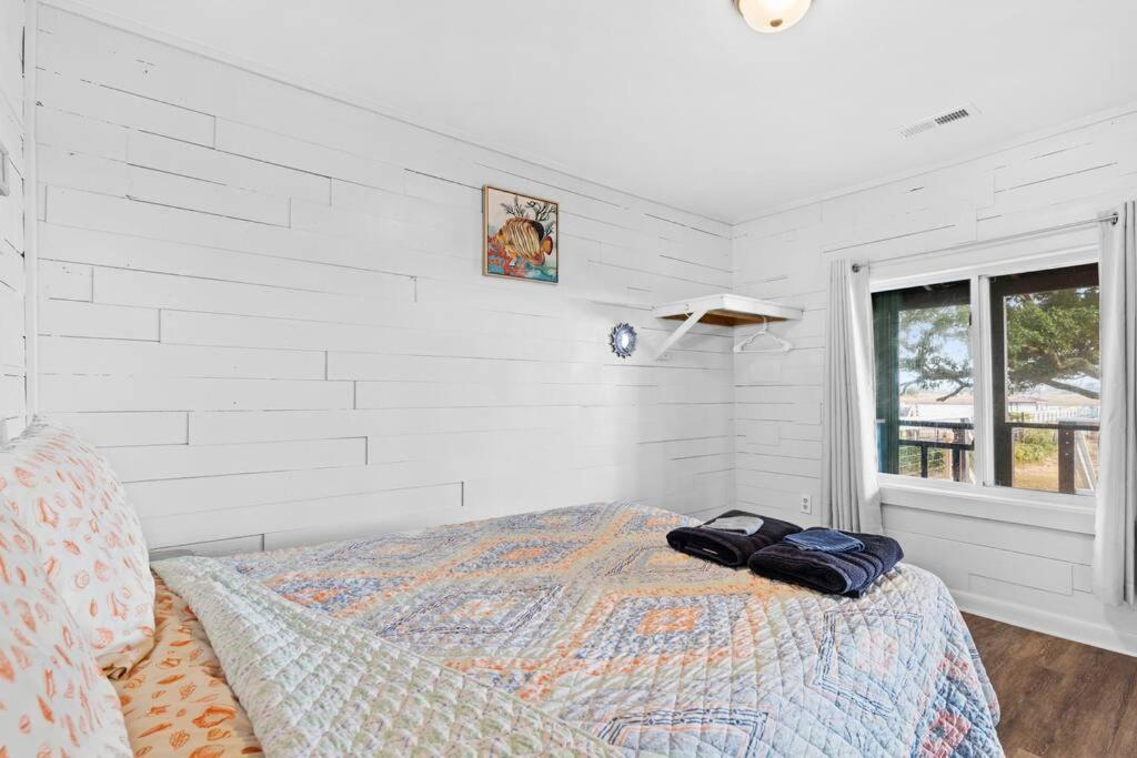 Dolphin Cove - Whole Waterfront House With Dock Ocean Isle Beach Exterior foto